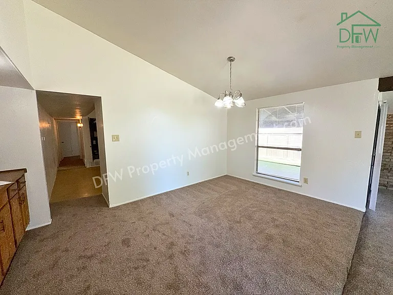 1336 Burmeister Rd — Photo 6