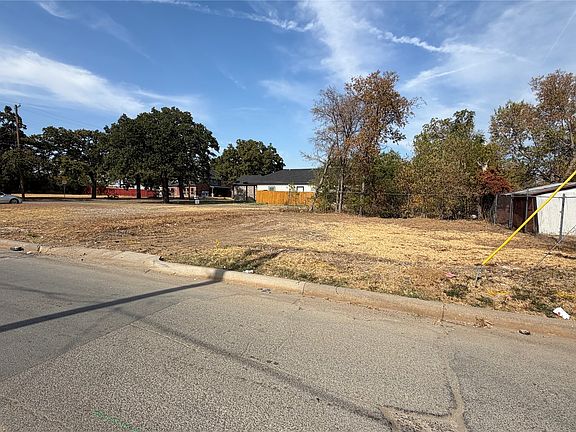 4th image of 4400 Hamilton Ave