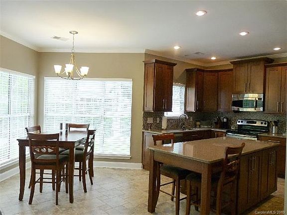 5th image of 2801 Ezra Ct