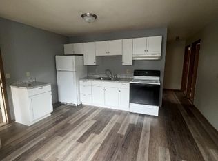 815 Woodland Ave #4, Oshkosh, WI 54901