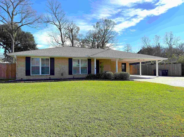 689 S Burgess Dr, Baton Rouge, LA 70815