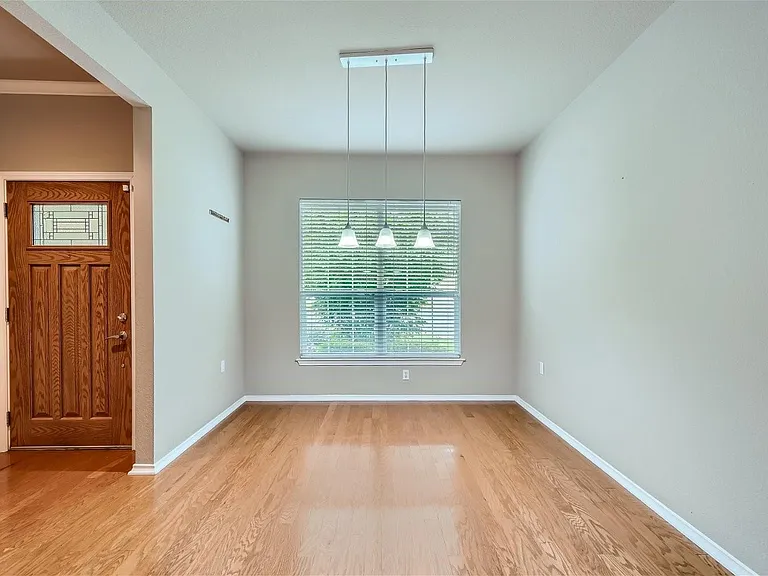120 Muir Ct — Photo 9