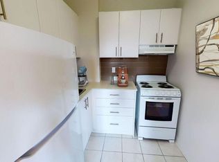 650 Parliament St, Toronto, ON M4X 1R3