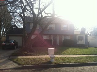 107 Evergreen Rd, Stratford, NJ 08084