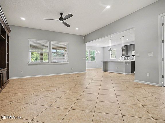 2nd image of 4591 SILVERTHORN Drive