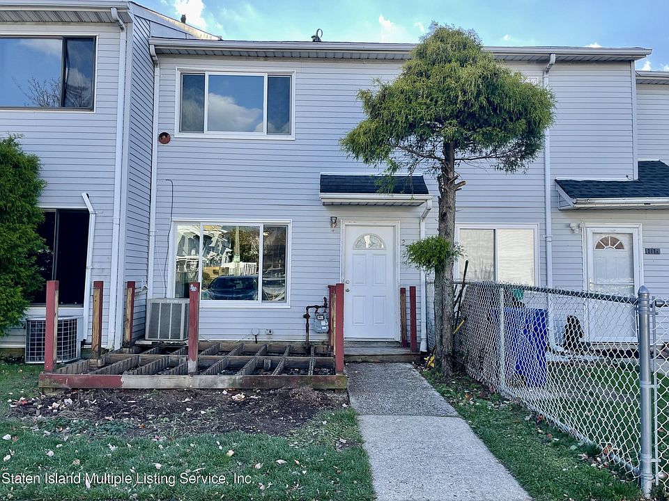 1st image of 219A Pierce St