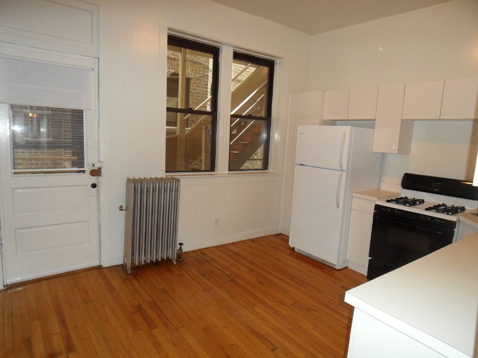 1st image of 4025 N Greenview Ave APT 8G