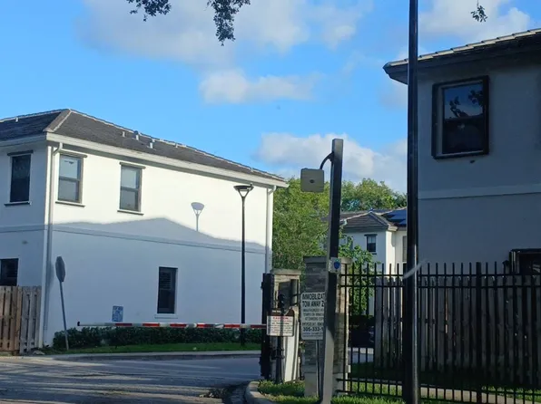 1610 SW 28th Ct, Fort Lauderdale, FL 33315