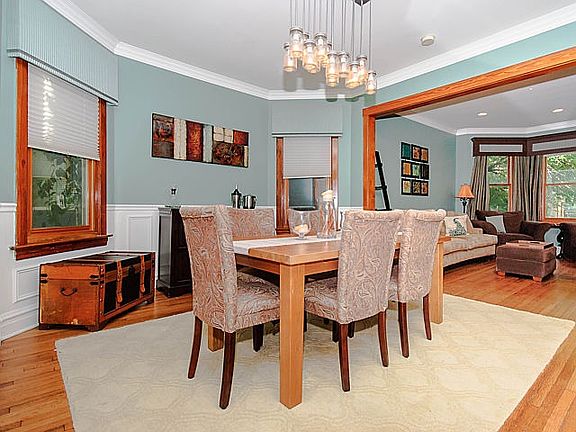 4th image of 4327 N Damen Ave #1