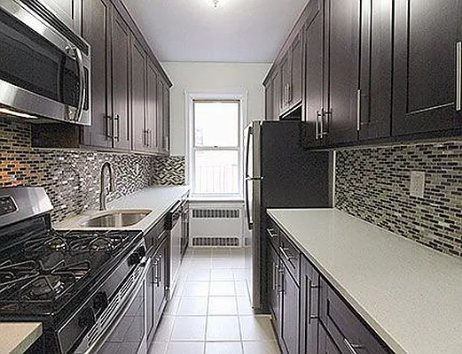 Rented by SW Queens Mezzanine | media 1