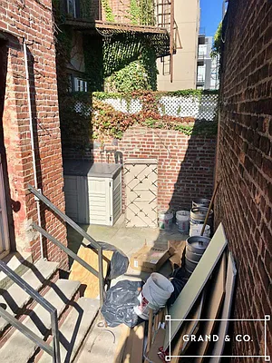 Rented by Grand & Co. | media 25