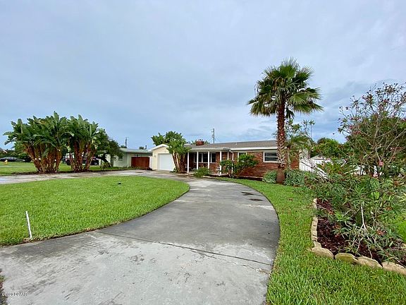 4th image of 723 Luna Dr