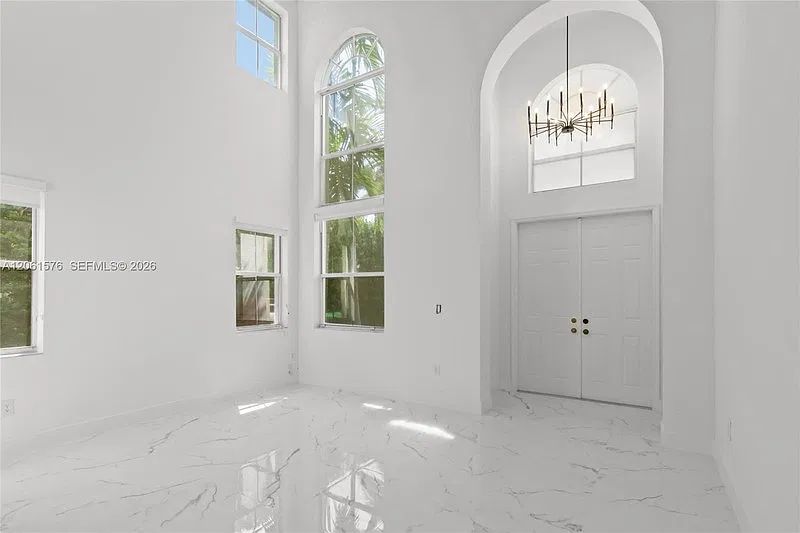 16003 SW 43rd Ln, Miami, FL 33185 — Photo 4