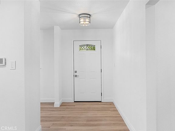 4th image of 11555 Collett Ave