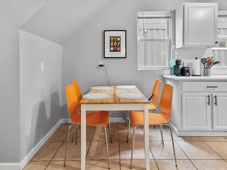 58 Vernon St #1 — Photo 19