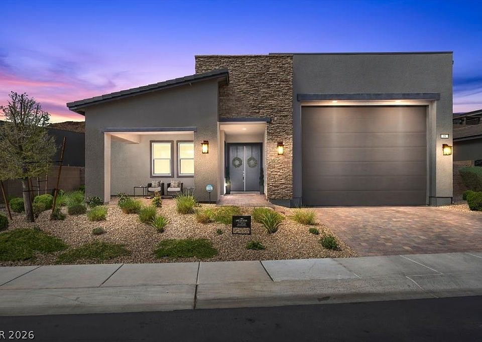 1st image of 88 Reverie Heights Ave