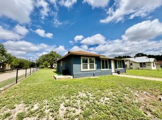 103 S Sweeney, Brackettville, TX 78832