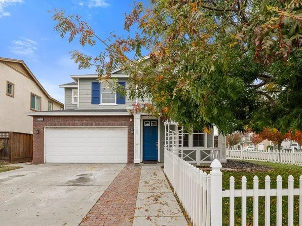 2713 Nostalgia St, Manteca, CA 95337