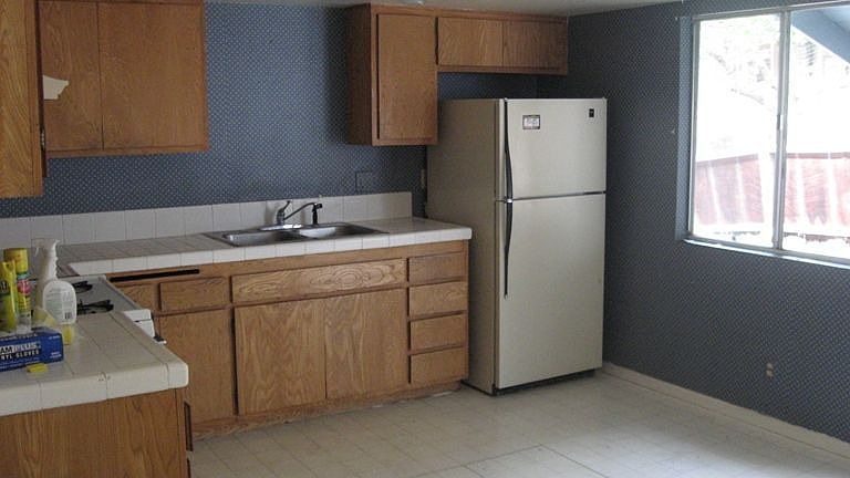 2nd image of 1329 Edison St