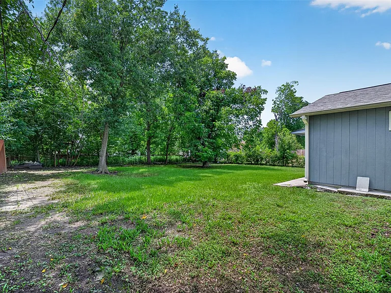 1112 Johnson St — Photo 33