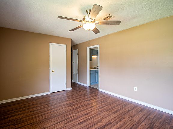 4th image of 211 Kimberly Dr