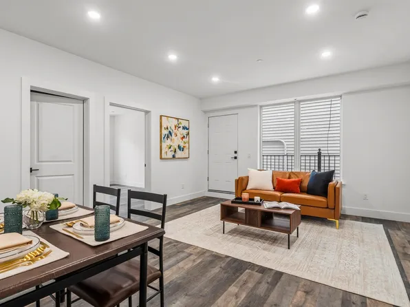 521 10th Street image 1 of 30