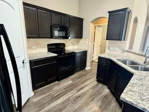 10316 Walley Way, Waco, TX 76708