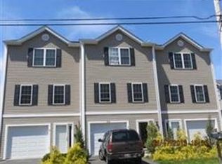 308 Crescent St #2, Fall River, MA 02720