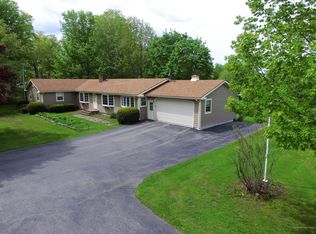 215 Main St, Belfast, ME 04915