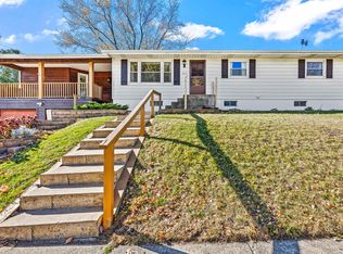 417 Amanda St, Burlington, WI 53105