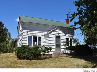 25000 E Us Highway 136, Easton, IL 62633