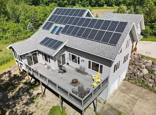 2215 W Ridge Rd, Cottage Grove, WI 53527