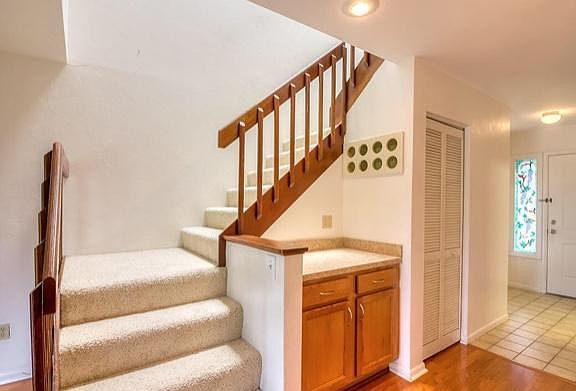 3rd image of 160 Limewood Pl