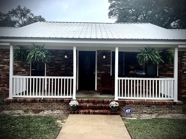 677 Creekside Dr
