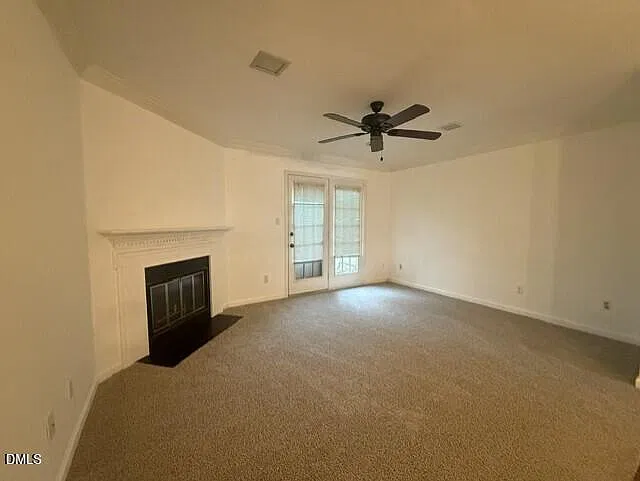 2 bed, 2.5 bath, 1056 sqft, $1,430 — Photo 3