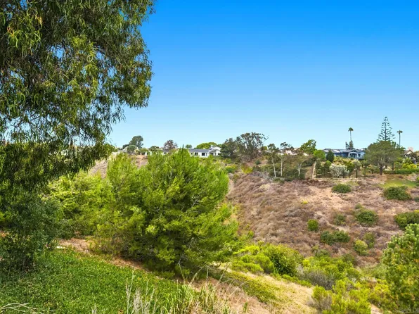2732 Gobat Ave, San Diego, CA 92122