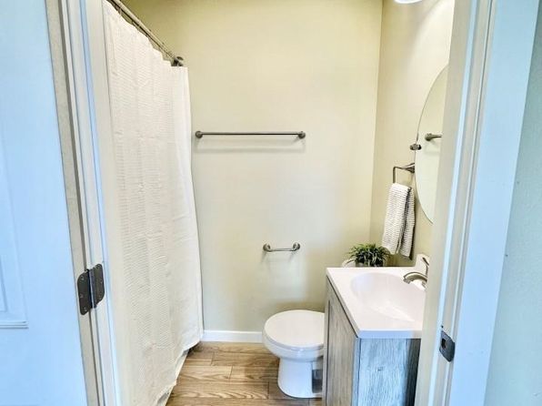 cedar-rapids-iowa-2055682336 picture