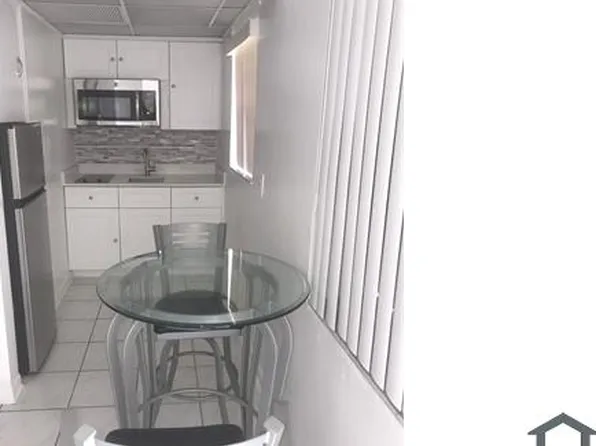 740 NE 130th St #R, Miami, FL 33161