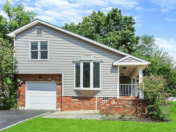 2nd image of 55 Beekman Ave