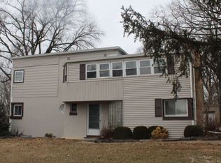 2821 S Queen St, Dallastown, PA 17313