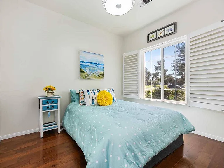606 Windsor Park Dr — Photo 12