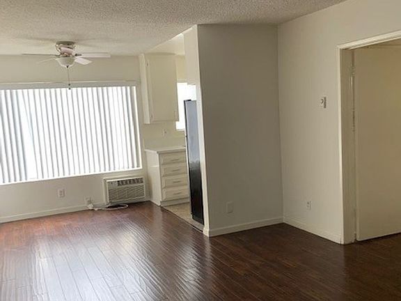 3rd image of 3508 Keystone Ave APT 8