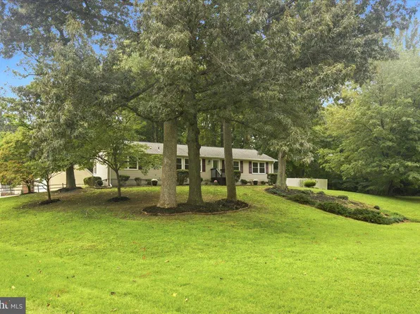 30185 Melissa Ct, Mechanicsville, MD 20659