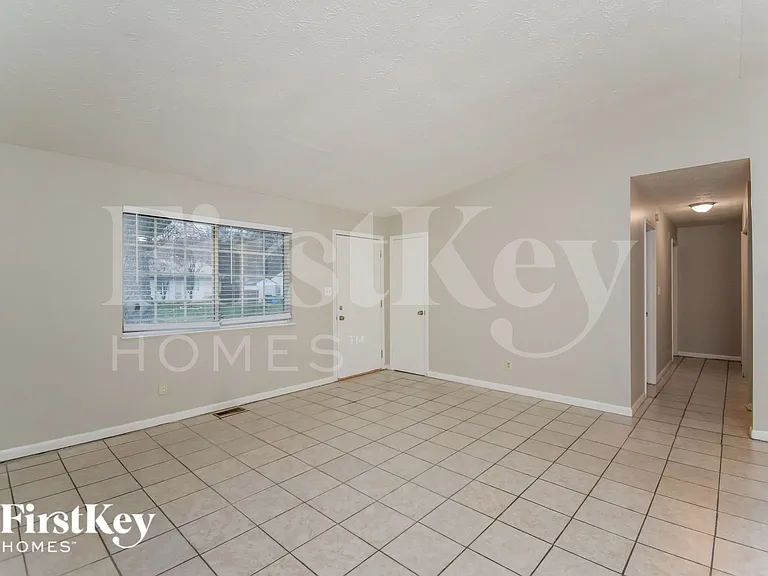 5707 Windward Way — Photo 3