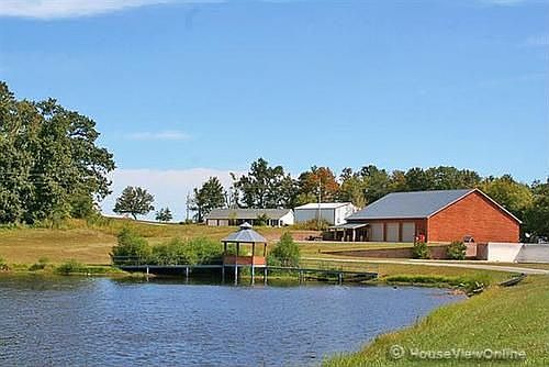 3rd image of 335 Indian Springs Dr