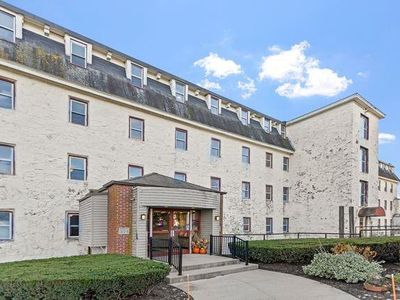 494 Woonasquatucket Ave APT 210, North Providence, RI, 02911