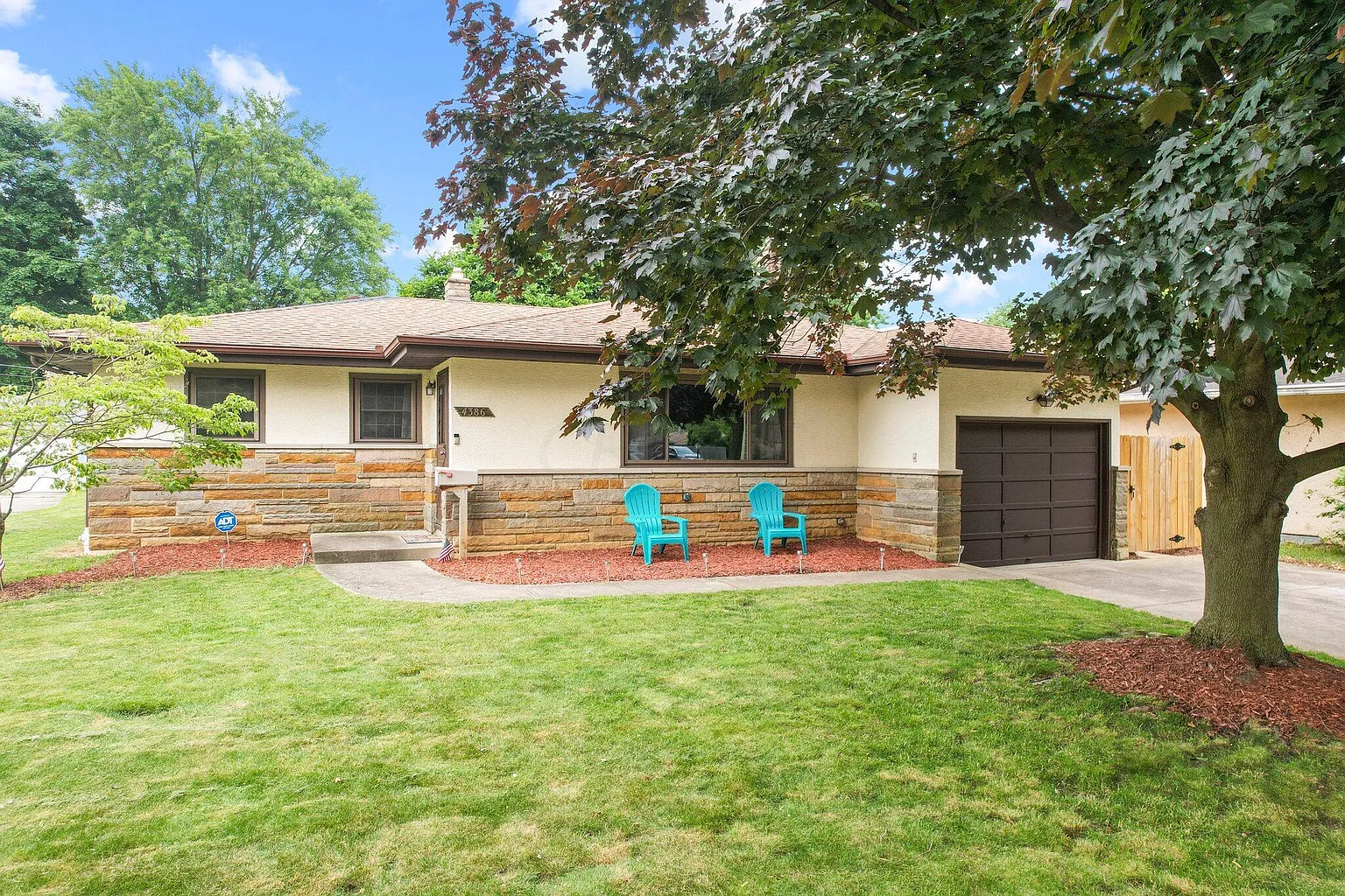 4386 Marland Dr photo 1