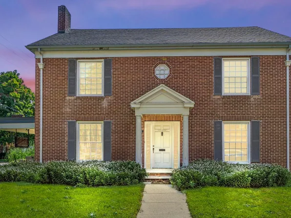 304 N Cedar St, Auburn, IN 46706