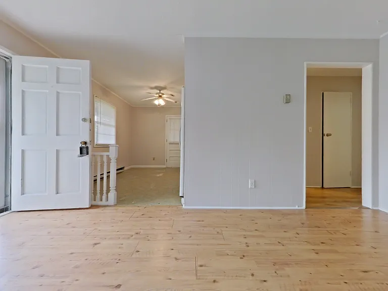 914 Pine Circle Dr — Photo 5