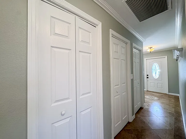 625 N Jackson Rd — Photo 18